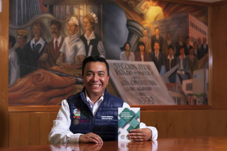 C. ADRIÁN ROBERTO ROSALES NAVA